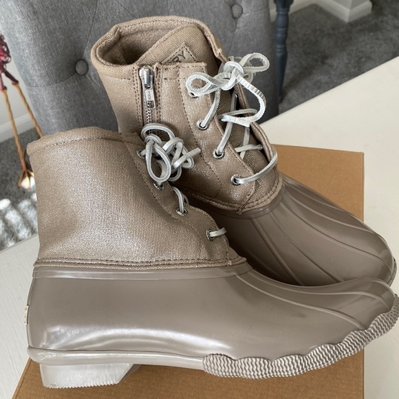 Sperry Saltwater Waterproof Shimmer Dove Duck Booties Rain Snow Boots New in Box - Picture 9 of 17